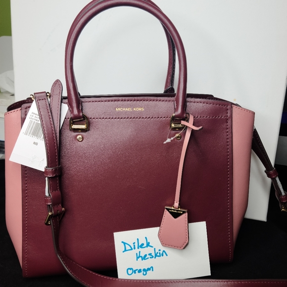 Michael Kors Handbags - Michael kors Benning large